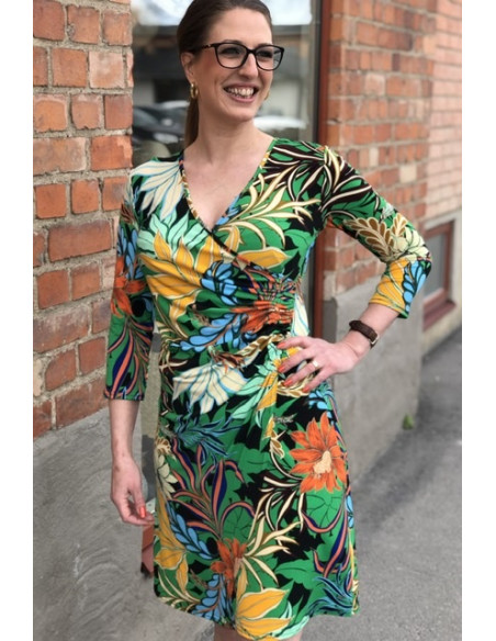 Fifilles Nathalia avec klänning