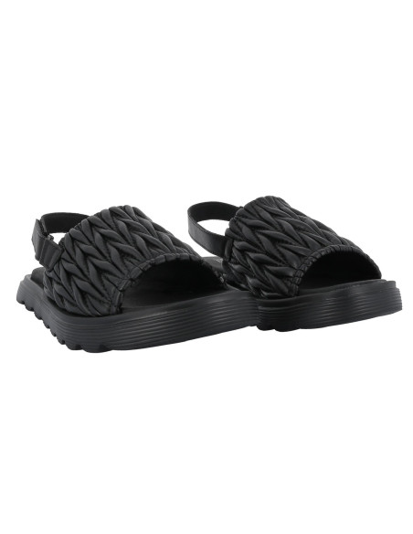 Zoey 233-9296 Tracy sandaler