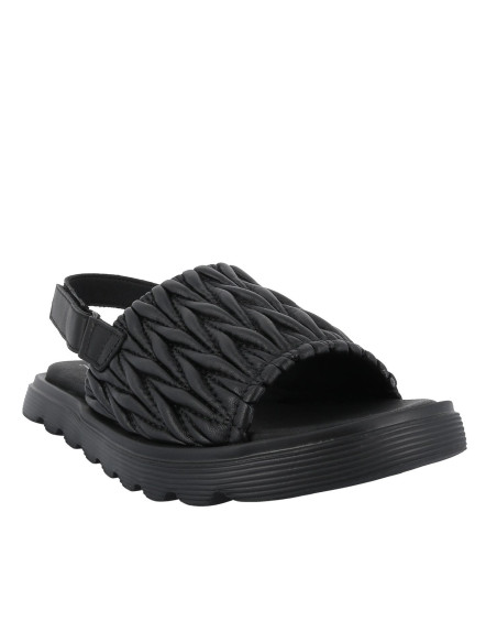 Zoey 233-9296 Tracy sandaler