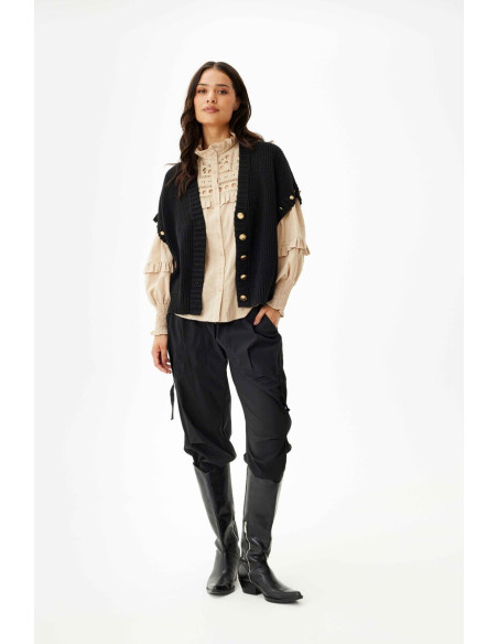 In Front 16304 Tango knit vest