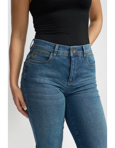 2 Biz Towson Jeans