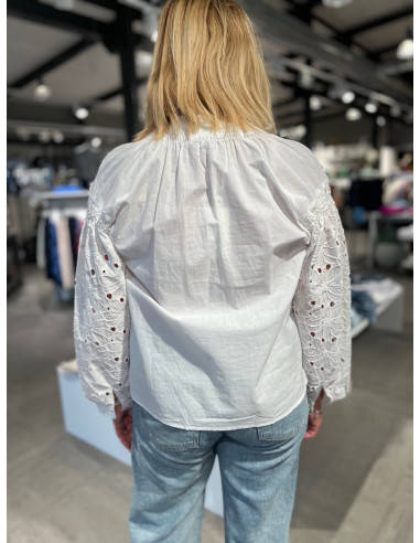 Divatex 06CC17 Blus brodyrärm - i två färger