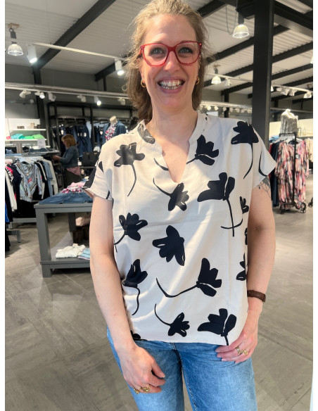 Blus Beatrice 7955603 - i flera färger