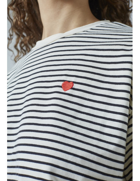 Sisters Point 18997 VEZ-SS T-shirt