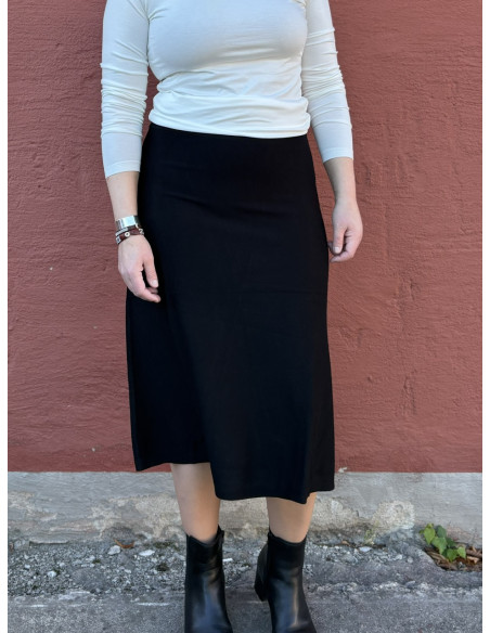 Masai 1002023 Stina skirt - i två färger